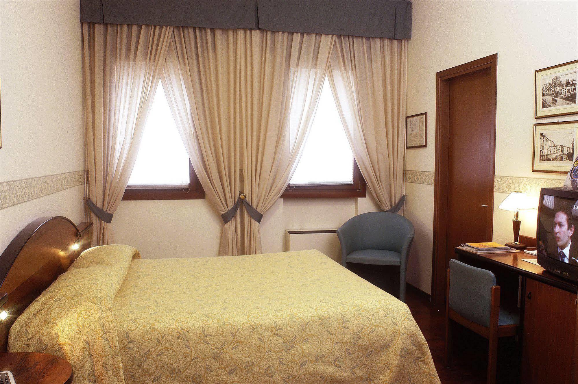 Hotel Sagittario Padwa Zewnętrze zdjęcie